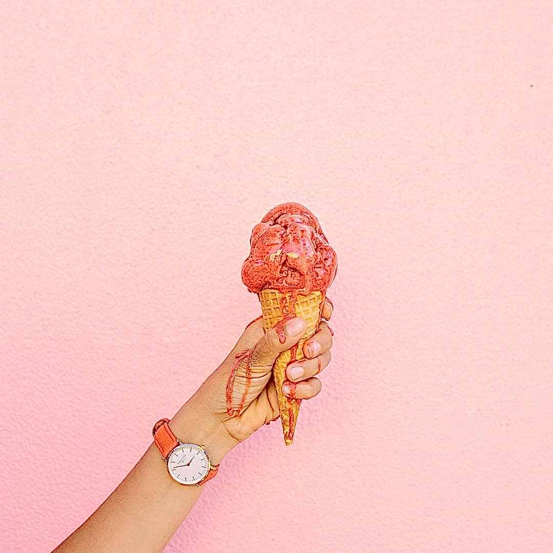 ? *runs to catch the Mister Softee truck*? ? @apairandaspare